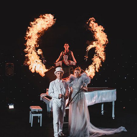 Spettacolo di Circo LED Pianoforte