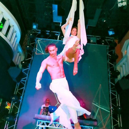 Aerialist Duo Macau