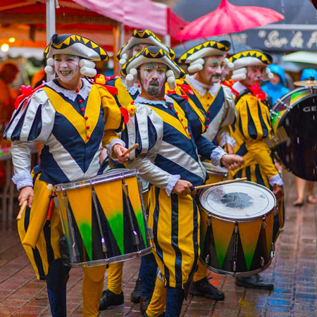 Comedy Swiss Guard Drummers