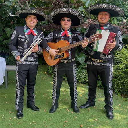<span>Londra Mariachi Band</span>