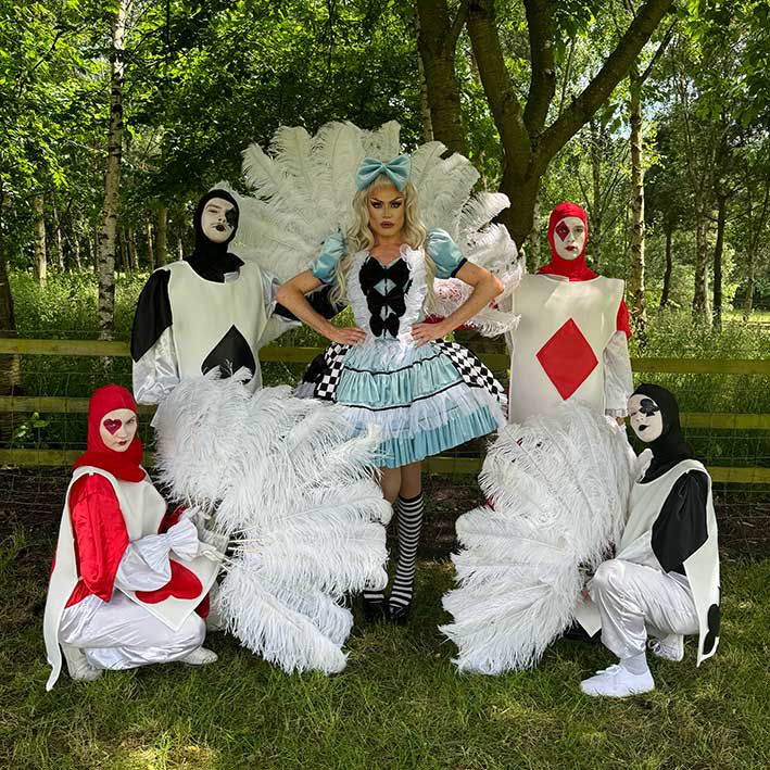 Drag Alice In Wonderland