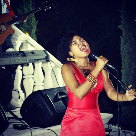 Solo weibliche Sängerin Haiti