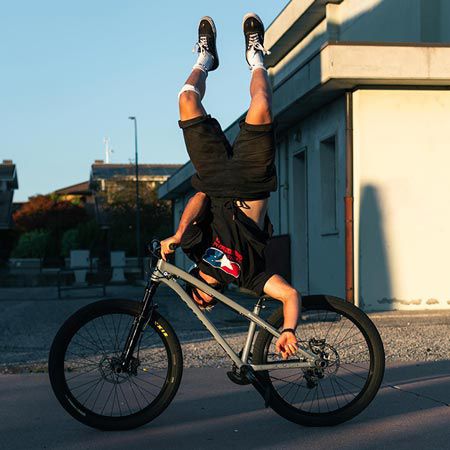 BMX-Fahrrad-Stunt-Performer Italien