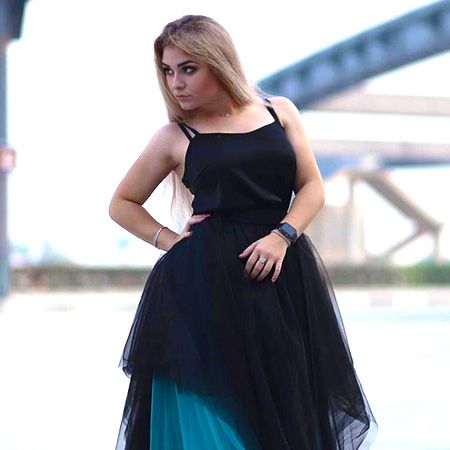 Cantante de Covers Femenina en Dubai