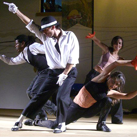 Homenaje de baile a Michael Jackson