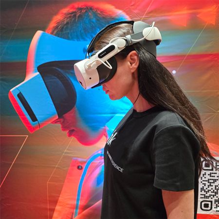VR Headsets & VR Arena