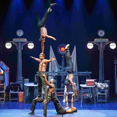 Retro Themed Acrobatic Show