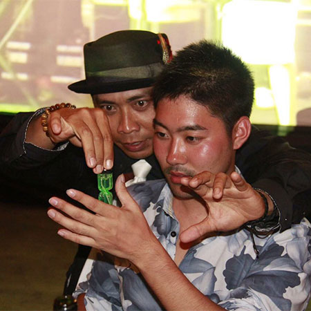 Close Up Magician Bali