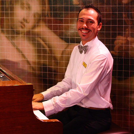 Roberto, Pianista di Milano