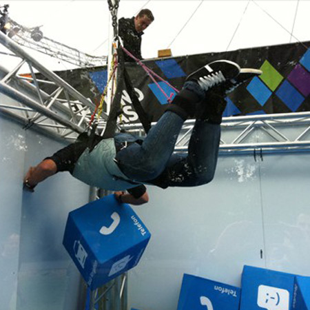 human claw machine uk