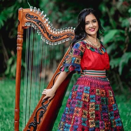 Paraguay Harpist