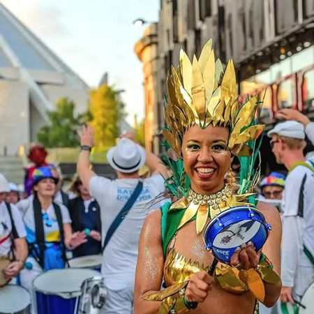 Samba Dancers & Drummers