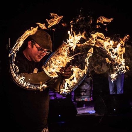 Artistas de fuego en Missouri