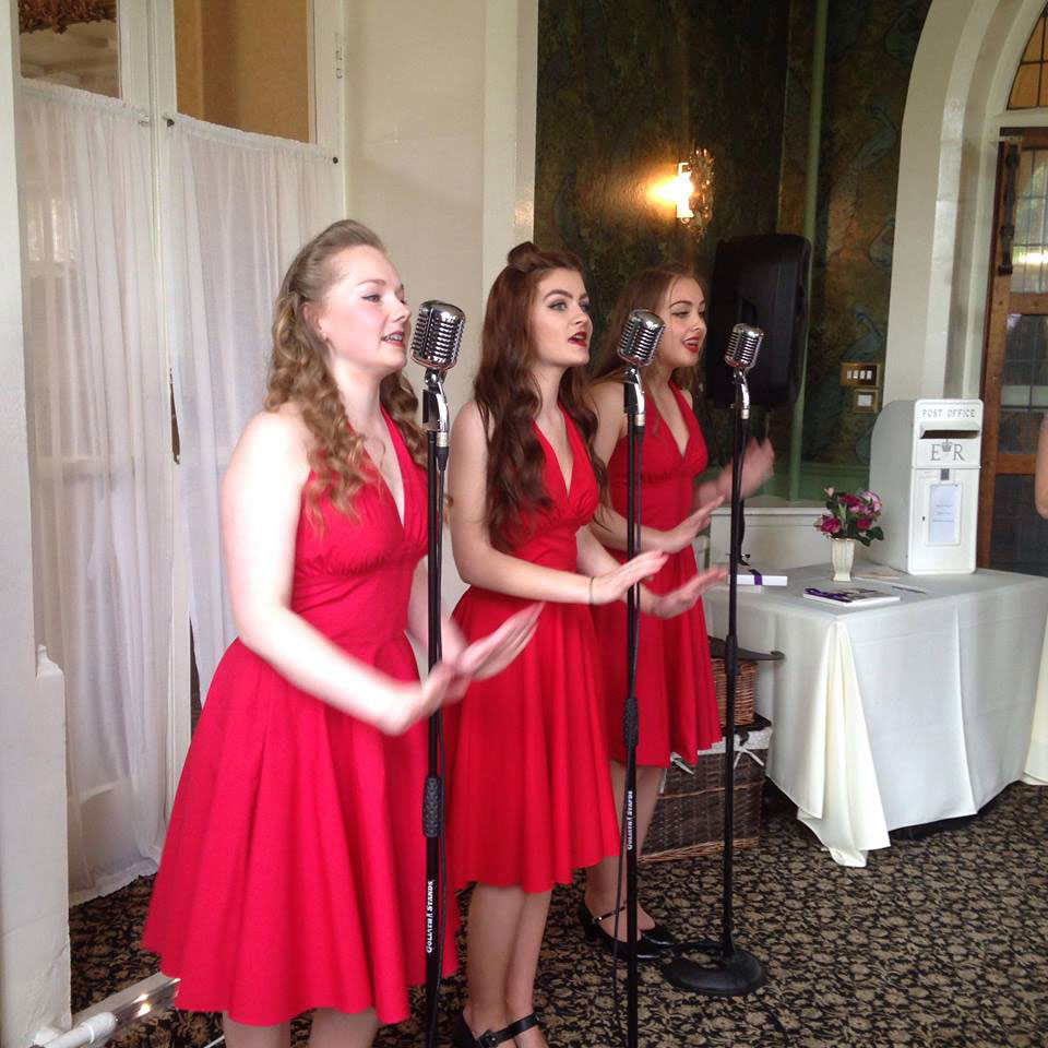 Vintage Girl Band Yorkshire Vintage Vocal Trio 1940s Themed Entertainment