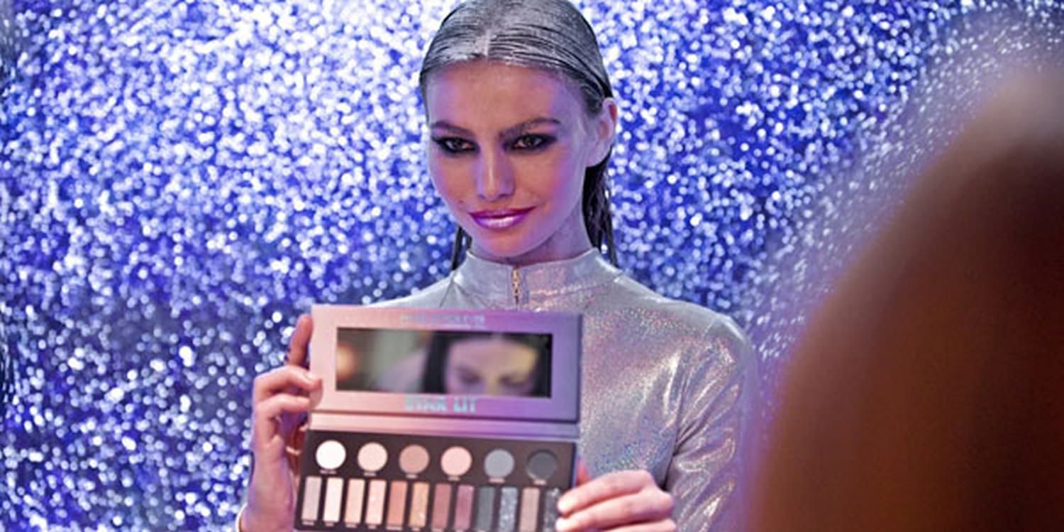 LED Dancers Leave Guests Wide-Eyed At Make Up Launch