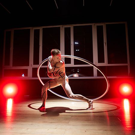 Book Male Cyr Wheel Performer | Scarlett Entertainment