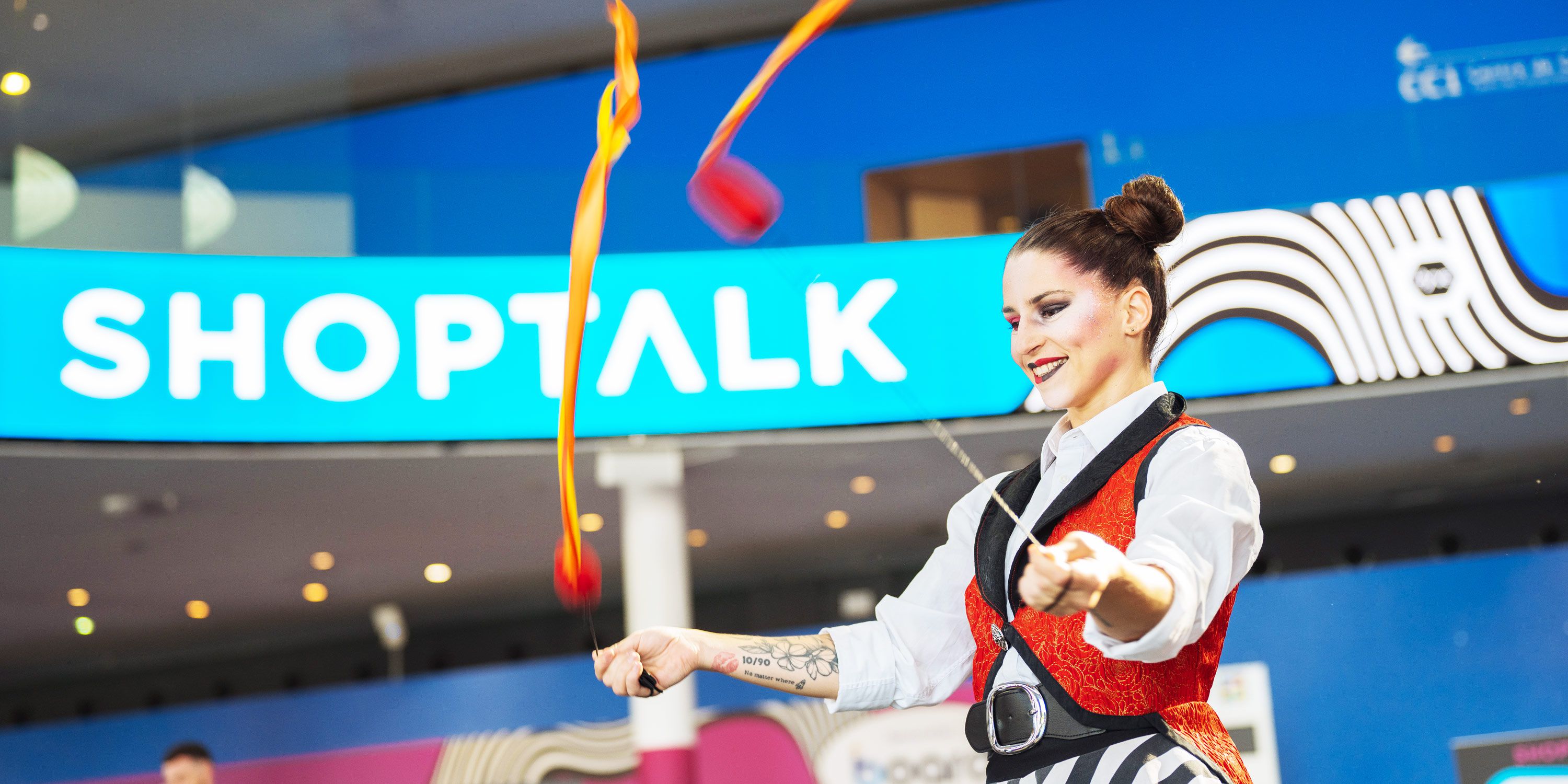 Second Year of Spectacular Circus for Barcelona ShopTalk Expo