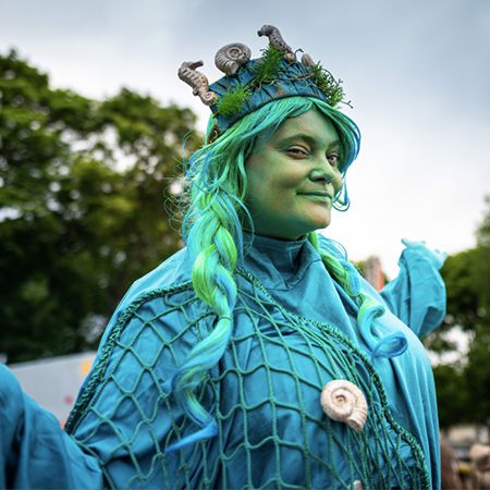 Lady Of The Ocean Living Statue