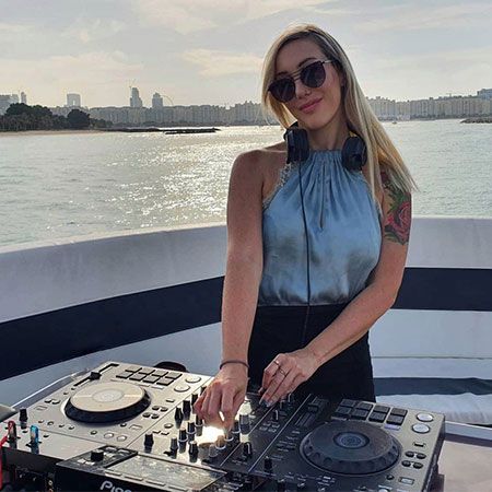 DJ féminine de maison Émirats arabes unis