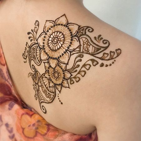 Artista de Henna en Tokio