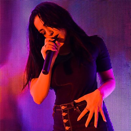 Multicultural Singer Dubai