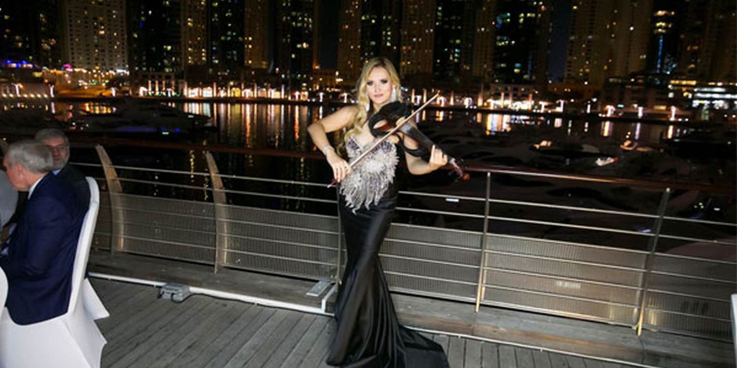 Scarlett’s Violinist Captivates At Gala Dinner