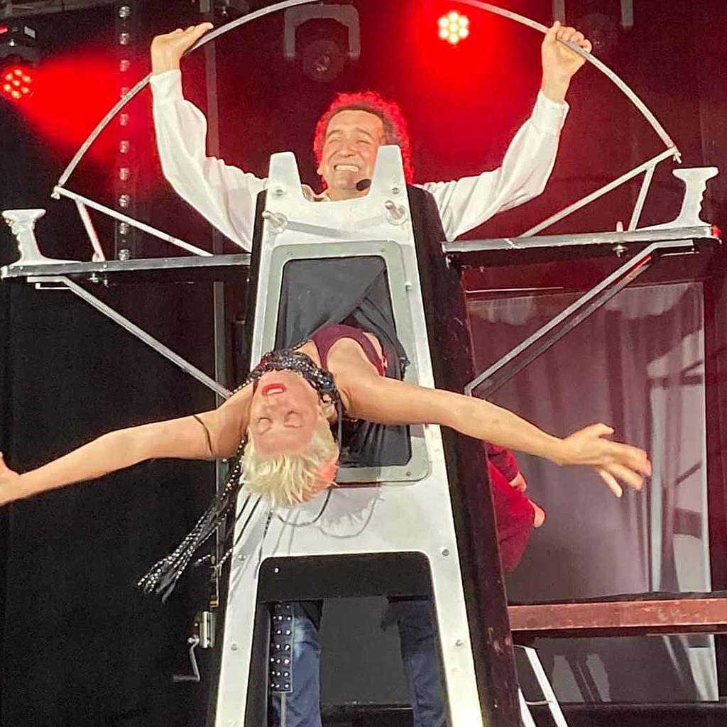 Male Illusionist California