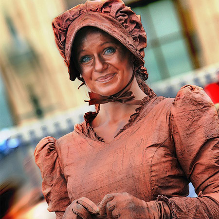 Copper Tea Lady Living Statue