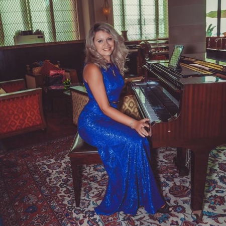 Female Pianist Dubai