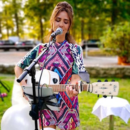 Solo Acoustic Lounge Act Paris