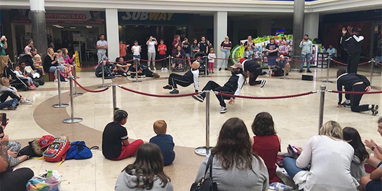 Street Dancers Amaze Crowd With Impressive Tricks At Mall Activation