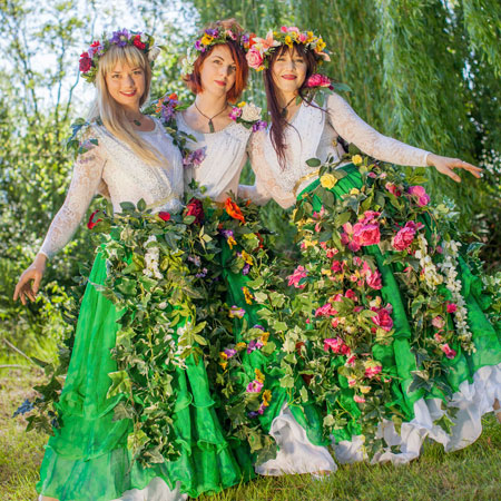 Flower Fan Dancers