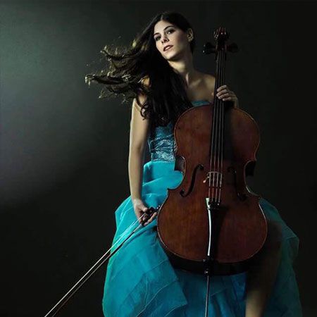 Female Cellist Vienna