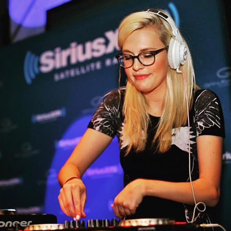 Female DJ New York