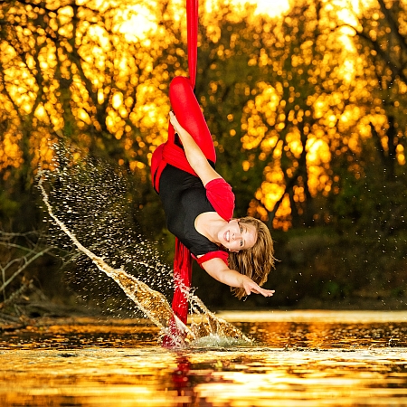 Juggler, Acrobat & Aerialist