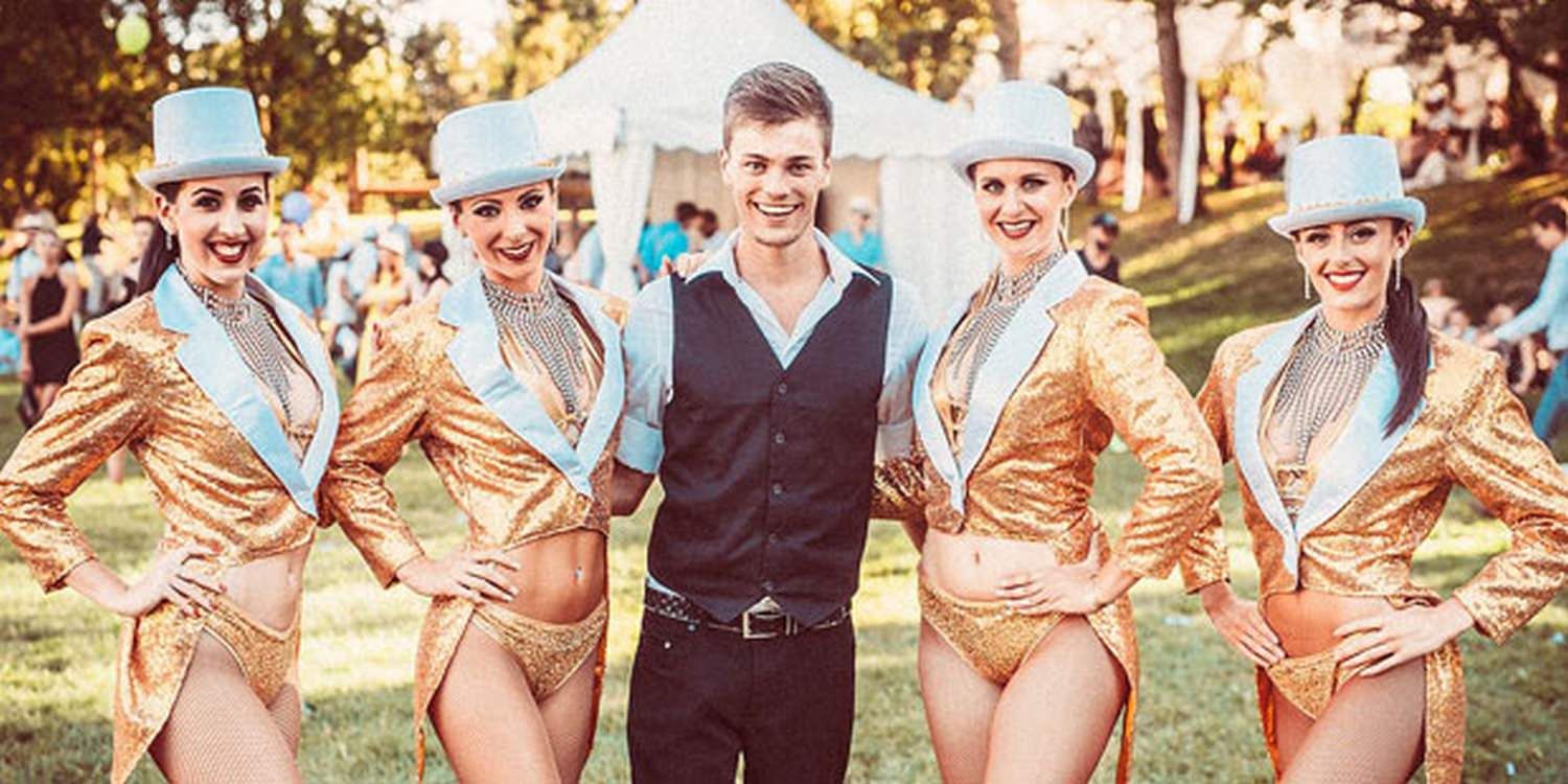 Showgirls Party Like Gatsby At Munich Event