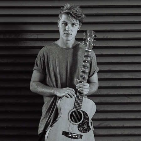 Lap Tap Acoustic Guitarist