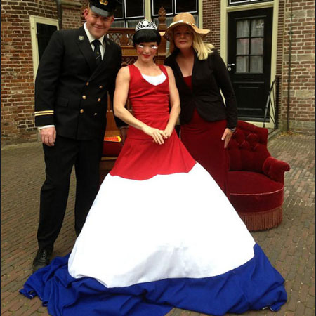 Dutch Stilt Walkers