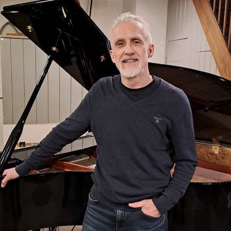 Lounge Pianist