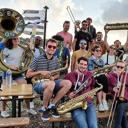 Fanfare de cuivres française à Paris