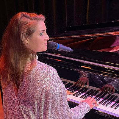 Covers Vocalist & Pianist