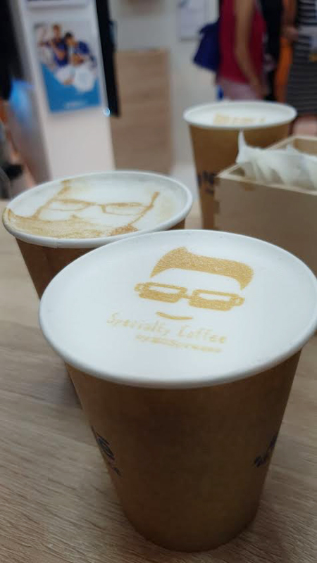 Hire Barista Service Spain - Latte Art & Coffee Printer | Scarlett ...