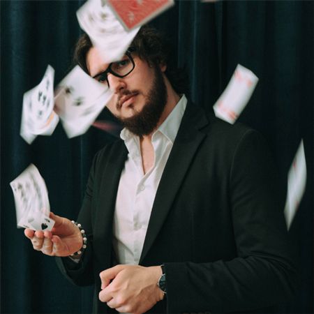 Luxury Close-Up Magician
