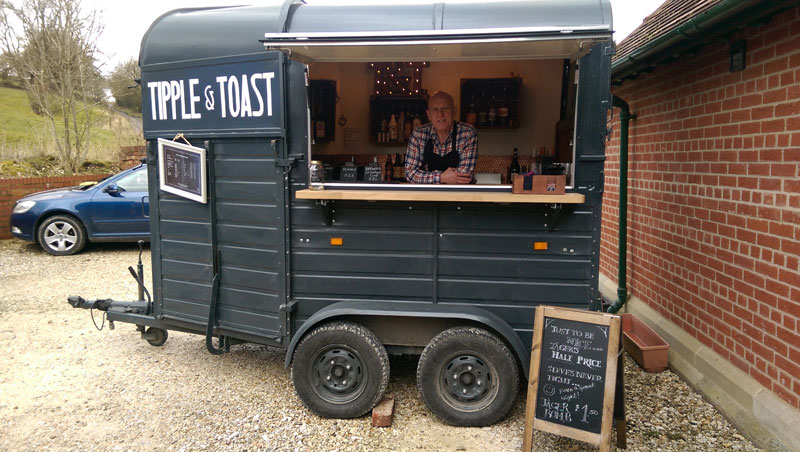 Horse Box Bar - Mobile Catering | Customised Entertainment