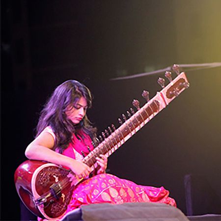 Female Sitarist India