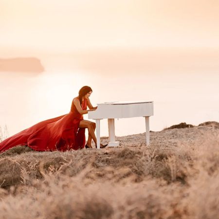 Wedding Pianist Santorini