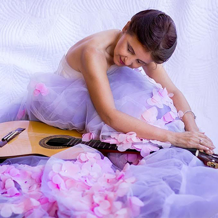 Guitarrista Acústica Femenina