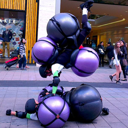 Bouncing Ball Acrobats