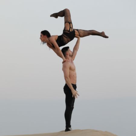 Acrobatic Dance Duo UAE