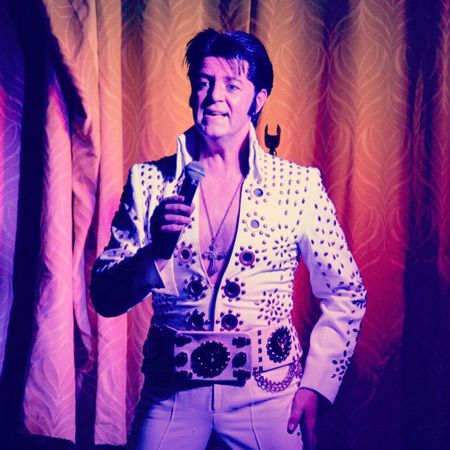 Hommage à Elvis au Royaume-Uni